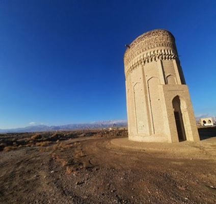 Անապատի մենակյացը՝ Մեհմանդուսթ աշտարակը